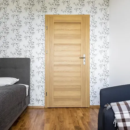 Jt Apartments/dworska شقة *