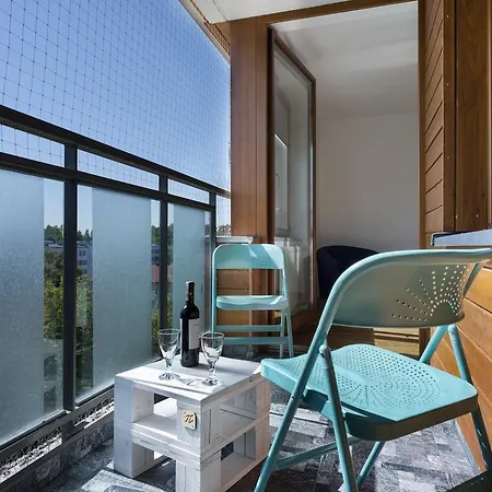 Jt Apartments/dworska